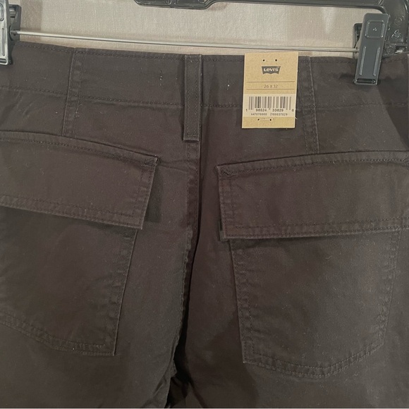 Levi’s womens black pants size 26 cotton 94 Baggy Cargos - Picture 15 of 15